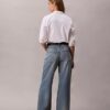 Jeans mit weitem Bein Jeans mit weitem Bein