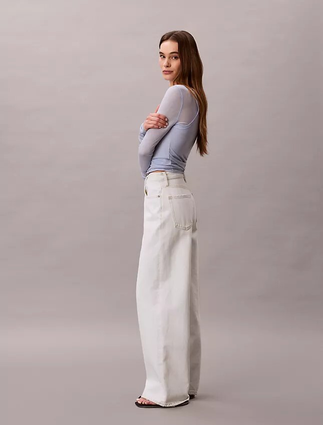 Jeans mit weitem Bein Jeans mit weitem Bein