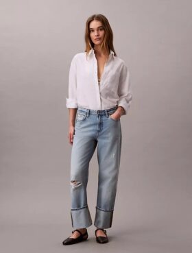 Jeans mit weitem Saum und lockerer Passform Jeans mit weitem Saum und lockerer Passform