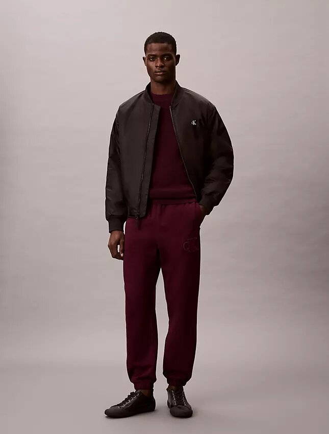Jogginghose mit Monogram-Aufnäher aus Fleece Jogginghose mit Monogram-Aufnäher aus Fleece