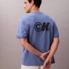 Kühlendes Piqué-T-Shirt mit Logo-Grafik in lockerer Passform Kühlendes Piqué-T-Shirt mit Logo-Grafik in lockerer Passform