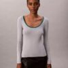 Klassischer Pullover aus Baumwollmischung mit U-Ausschnitt Klassischer Pullover aus Baumwollmischung mit U-Ausschnitt