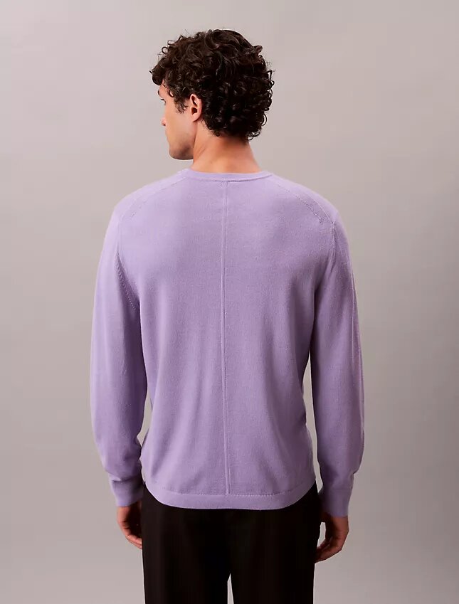 Klassischer Pullover aus Merinowolle Klassischer Pullover aus Merinowolle