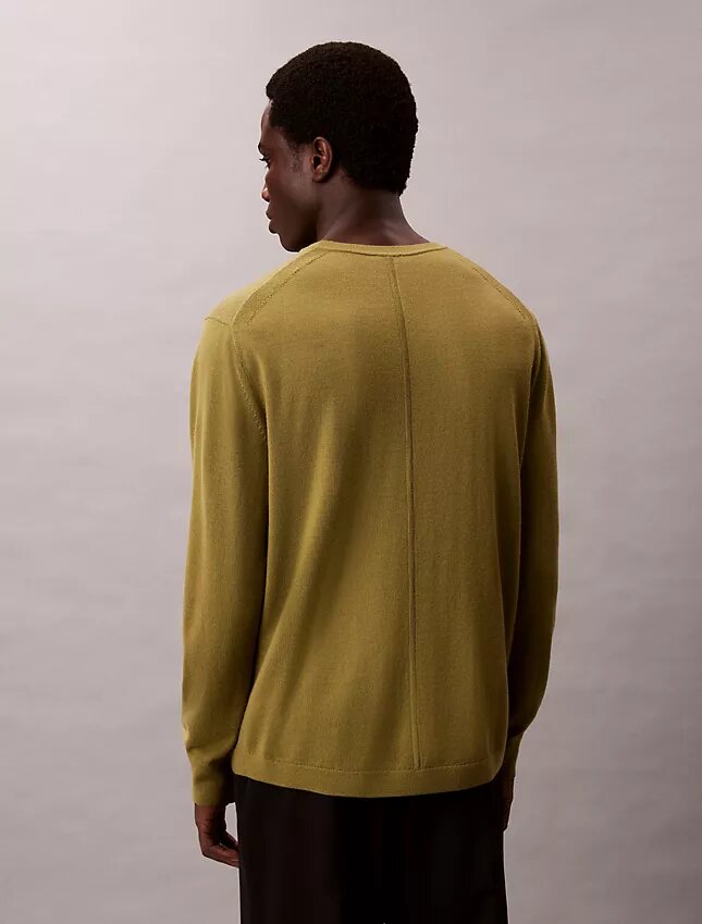 Klassischer Pullover aus Merinowolle Klassischer Pullover aus Merinowolle