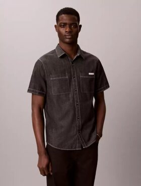 Klassisches Chambray-Hemd mit Knopfleiste