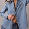 Klassisches Denim-Hemd mit Knopfleiste Klassisches Denim-Hemd mit Knopfleiste