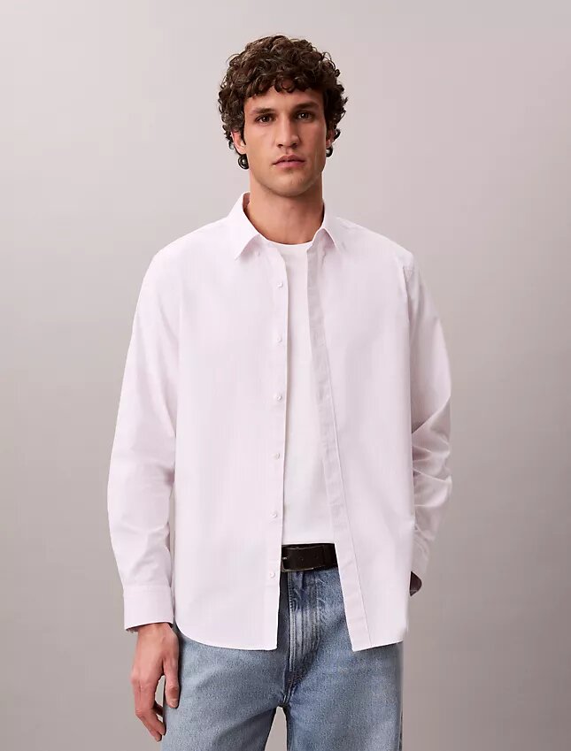 Klassisches Oxford-Hemd aus Cotton Stretch mit Streifen und Button-Down-Kragen Klassisches Oxford-Hemd aus Cotton Stretch mit Streifen und Button-Down-Kragen