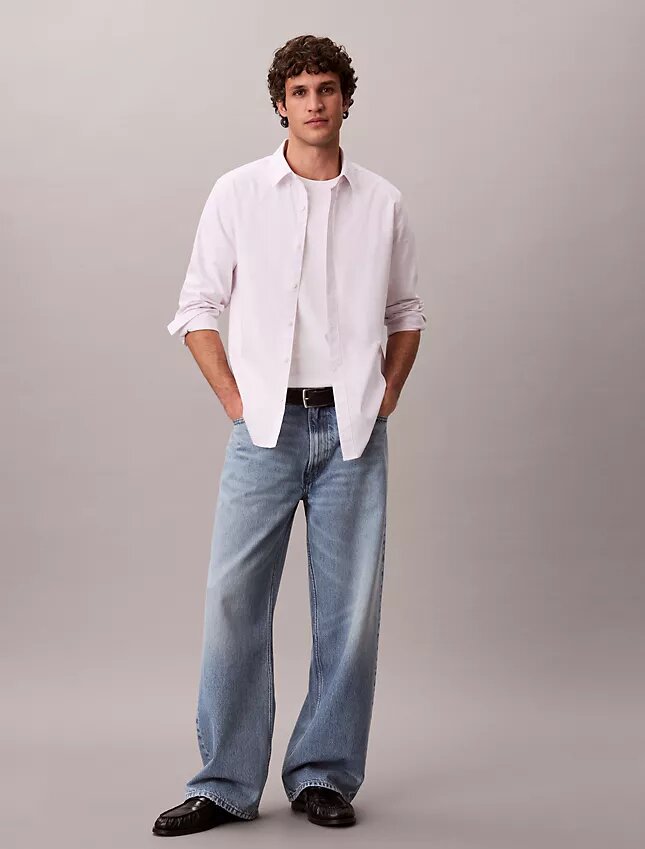 Klassisches Oxford-Hemd aus Cotton Stretch mit Streifen und Button-Down-Kragen Klassisches Oxford-Hemd aus Cotton Stretch mit Streifen und Button-Down-Kragen