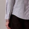 Klassisches Oxford-Hemd aus Cotton Stretch mit Streifen und Button-Down-Kragen Klassisches Oxford-Hemd aus Cotton Stretch mit Streifen und Button-Down-Kragen