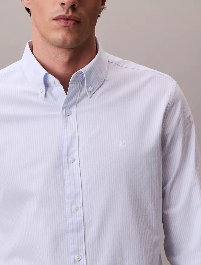 Klassisches Oxford-Hemd aus Cotton Stretch mit Streifen und Button-Down-Kragen Klassisches Oxford-Hemd aus Cotton Stretch mit Streifen und Button-Down-Kragen