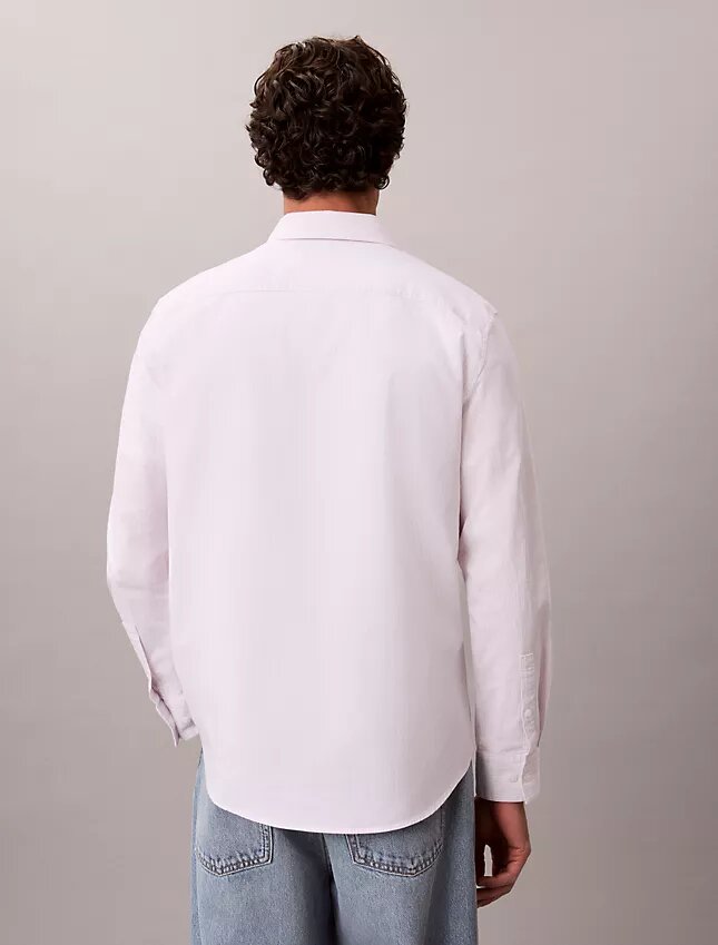 Klassisches Oxford-Hemd aus Cotton Stretch mit Streifen und Button-Down-Kragen Klassisches Oxford-Hemd aus Cotton Stretch mit Streifen und Button-Down-Kragen