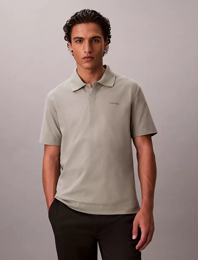Klassisches Polohemd aus Baumwollmischgewebe Klassisches Polohemd aus Baumwollmischgewebe