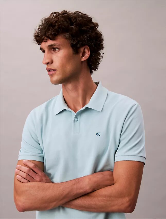 Klassisches Polohemd aus Baumwollpiqué Klassisches Polohemd aus Baumwollpiqué