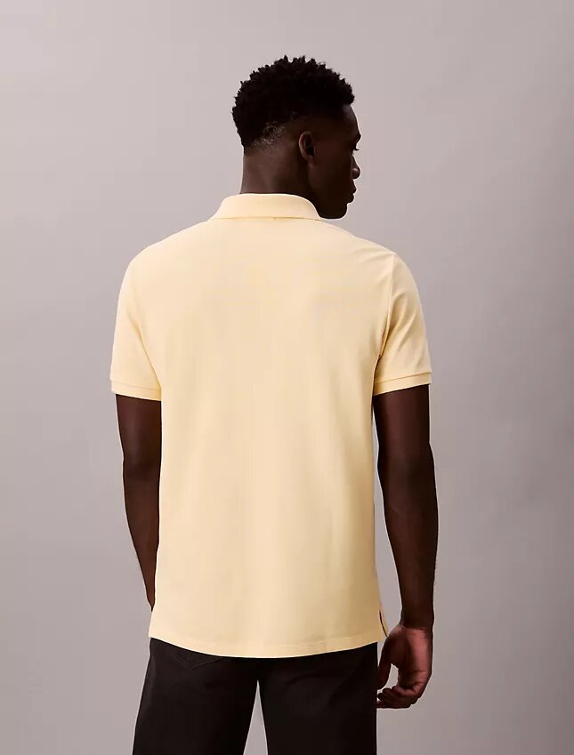 Klassisches Polohemd aus Baumwollpiqué Klassisches Polohemd aus Baumwollpiqué