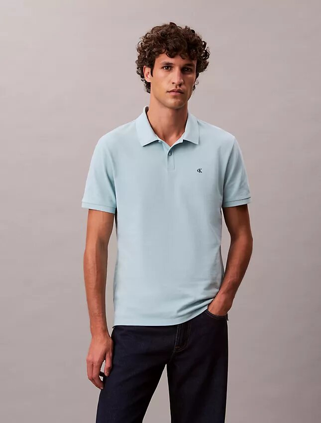 Klassisches Polohemd aus Baumwollpiqué Klassisches Polohemd aus Baumwollpiqué