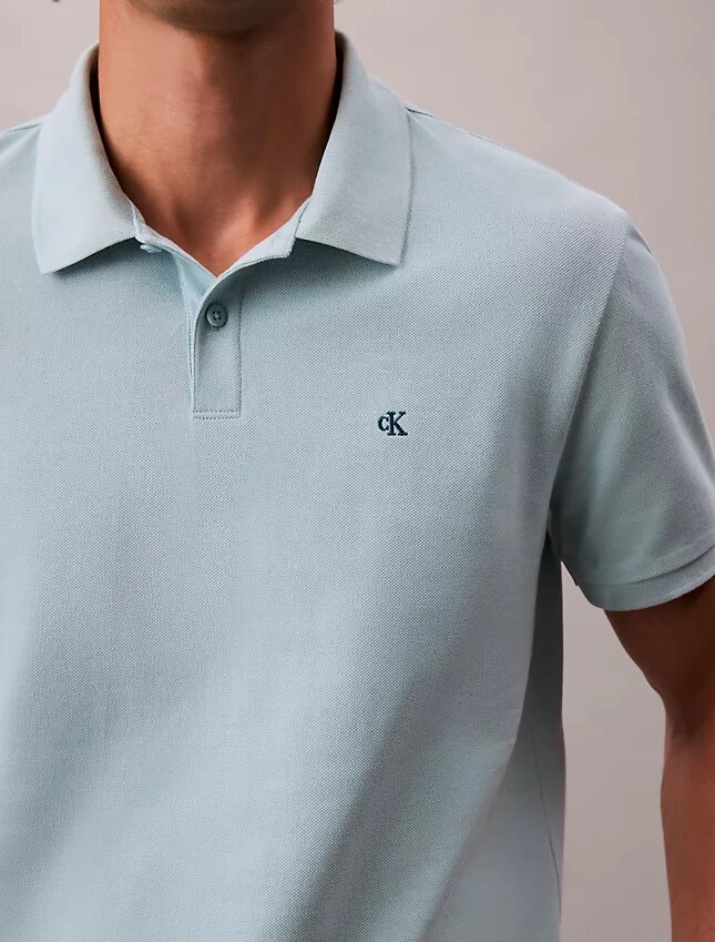 Klassisches Polohemd aus Baumwollpiqué Klassisches Polohemd aus Baumwollpiqué