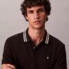 Klassisches Polohemd mit Monogram und Piqué-Einsätzen Klassisches Polohemd mit Monogram und Piqué-Einsätzen