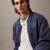 Klassisches Sweater-Poloshirt aus Leinenmischung Klassisches Sweater-Poloshirt aus Leinenmischung