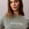 Klassisches T-Shirt mit auffälligem Logo-Aufdruck Klassisches T-Shirt mit auffälligem Logo-Aufdruck