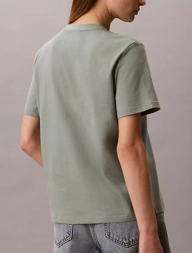 Klassisches T-Shirt mit auffälligem Logo-Aufdruck Klassisches T-Shirt mit auffälligem Logo-Aufdruck