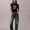 Klassisches T-Shirt mit Blumen-Logo-Grafik