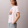 Klassisches T-Shirt mit Blumengrafik Klassisches T-Shirt mit Blumengrafik
