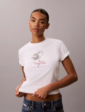 Klassisches T-Shirt mit Blumenprint