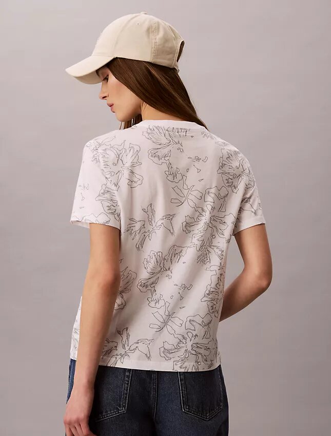 Klassisches T-Shirt mit Blumenprint Klassisches T-Shirt mit Blumenprint