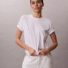 Klassisches T-Shirt mit durchgehendem Schriftzug-Logo Klassisches T-Shirt mit durchgehendem Schriftzug-Logo