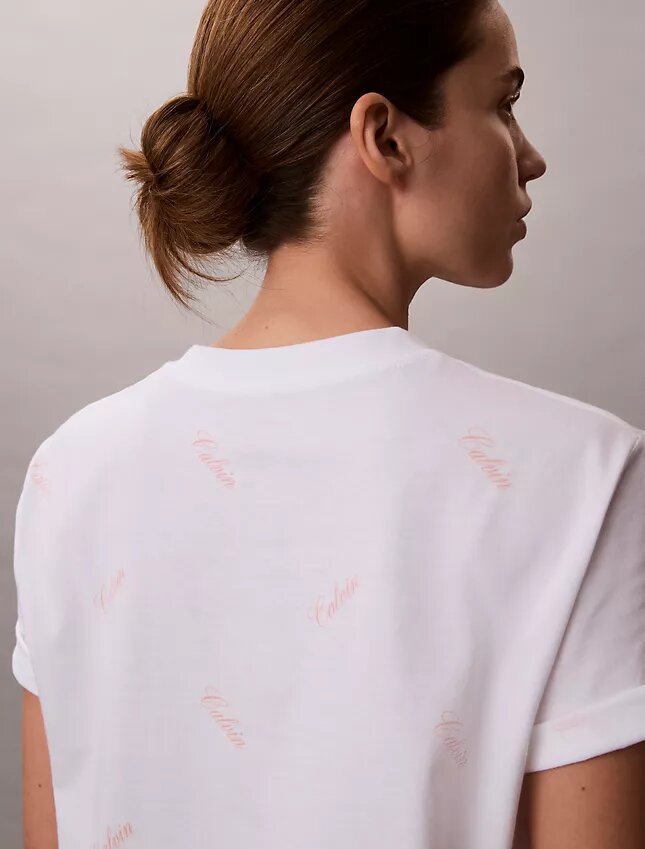 Klassisches T-Shirt mit durchgehendem Schriftzug-Logo Klassisches T-Shirt mit durchgehendem Schriftzug-Logo