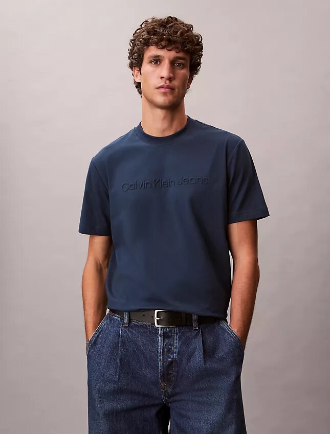 Klassisches T-Shirt mit geprägtem Logo Klassisches T-Shirt mit geprägtem Logo