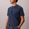 Klassisches T-Shirt mit geprägtem Logo Klassisches T-Shirt mit geprägtem Logo