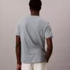 Klassisches T-Shirt mit geprägtem Monogram Klassisches T-Shirt mit geprägtem Monogram