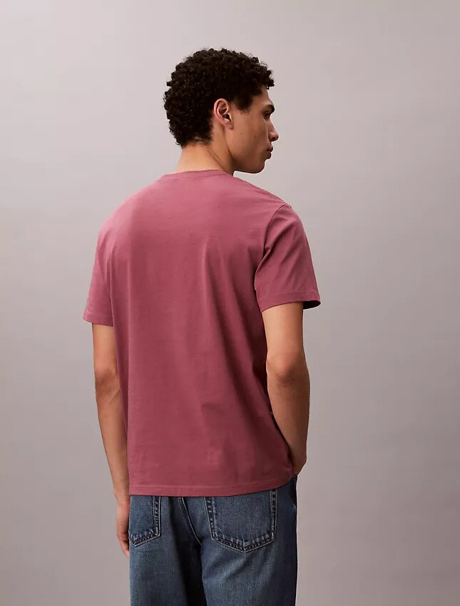 Klassisches T-Shirt mit geprägtem Monogram Klassisches T-Shirt mit geprägtem Monogram