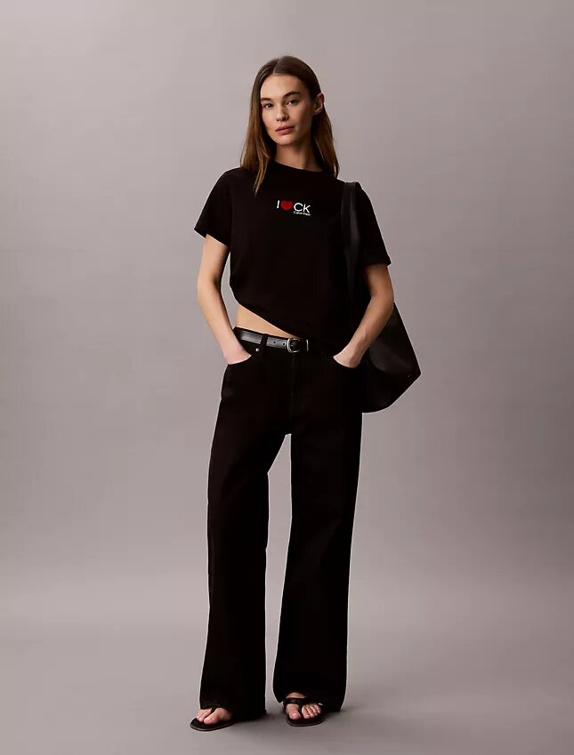 Klassisches T-Shirt mit Herz-Logo Klassisches T-Shirt mit Herz-Logo