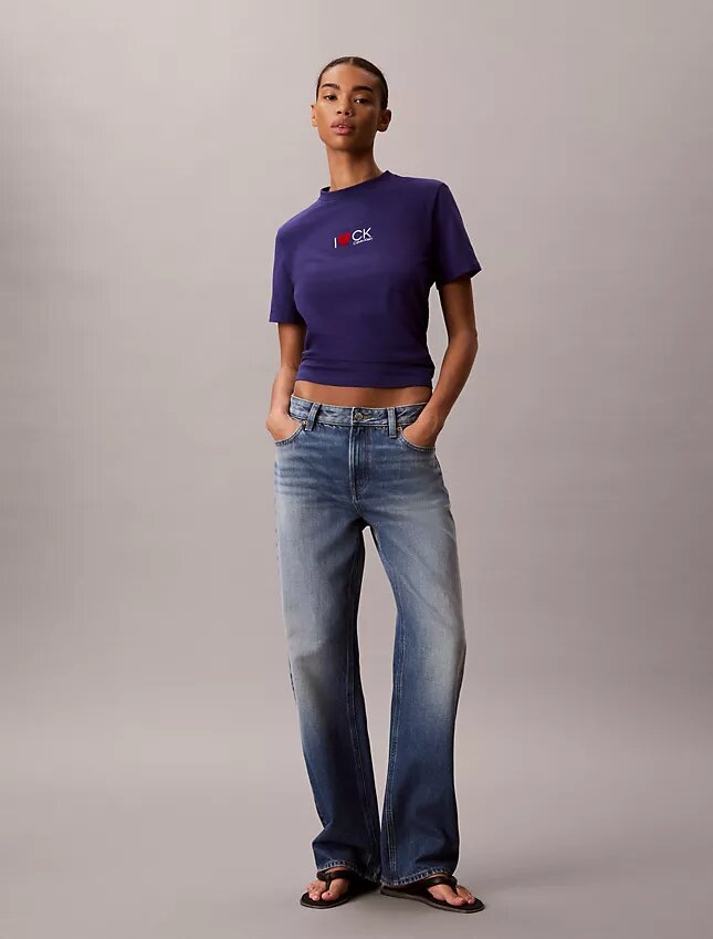 Klassisches T-Shirt mit Herz-Logo Klassisches T-Shirt mit Herz-Logo