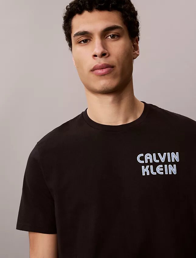 Klassisches T-Shirt mit Retro-Logo-Grafik Klassisches T-Shirt mit Retro-Logo-Grafik