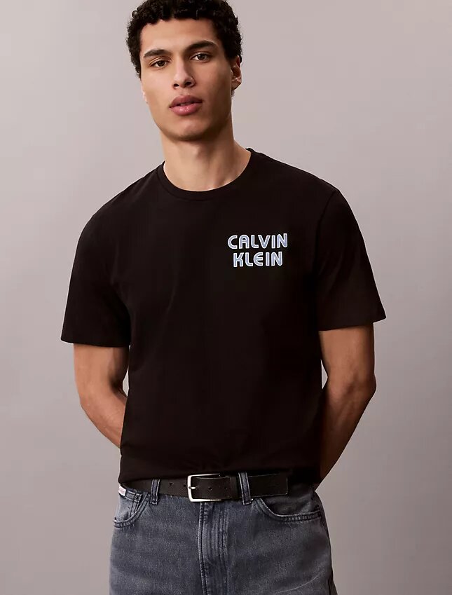 Klassisches T-Shirt mit Retro-Logo-Grafik Klassisches T-Shirt mit Retro-Logo-Grafik