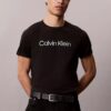 Klassisches T-Shirt mit Standard-Logo-Grafik Klassisches T-Shirt mit Standard-Logo-Grafik