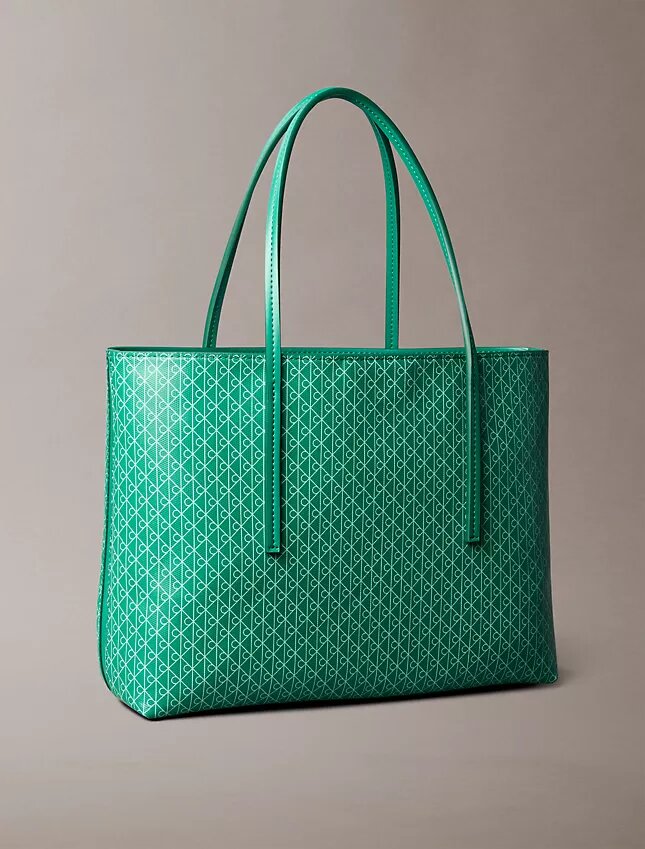 Kleine Tasche mit durchgehendem Emblem-Logo-Print und Beutel Kleine Tasche mit durchgehendem Emblem-Logo-Print und Beutel