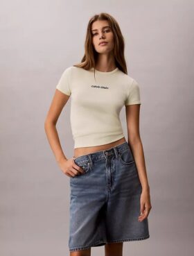 Kontur-Ripp-Logo-T-Shirt in verkürzter Länge