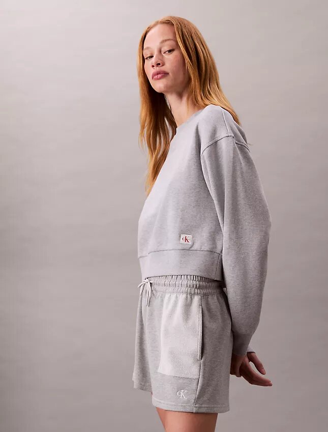 Kürzliches Sweatshirt aus French Terry in lockerer Passform Kürzliches Sweatshirt aus French Terry in lockerer Passform