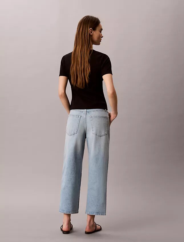 Kurze Jeans mit weitem Bein Kurze Jeans mit weitem Bein