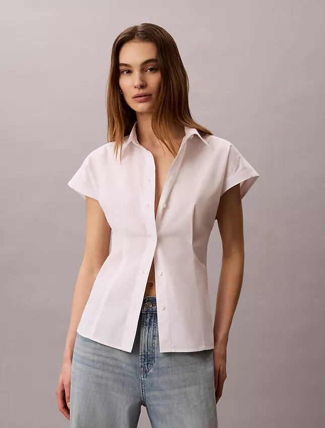 Kurzärmeliges Button-Down-Hemd aus Baumwollpopeline Kurzärmeliges Button-Down-Hemd aus Baumwollpopeline