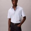 Kurzärmeliges Button-Down-Hemd aus Cotton Stretch mit Streifenmuster Kurzärmeliges Button-Down-Hemd aus Cotton Stretch mit Streifenmuster