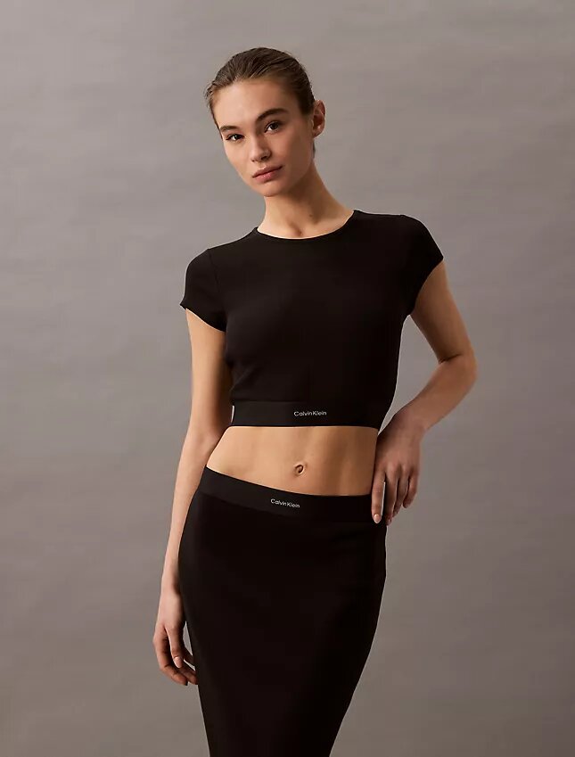 Kurzärmeliges T-Shirt aus Cotton Stretch-Rippstoff Kurzärmeliges T-Shirt aus Cotton Stretch-Rippstoff