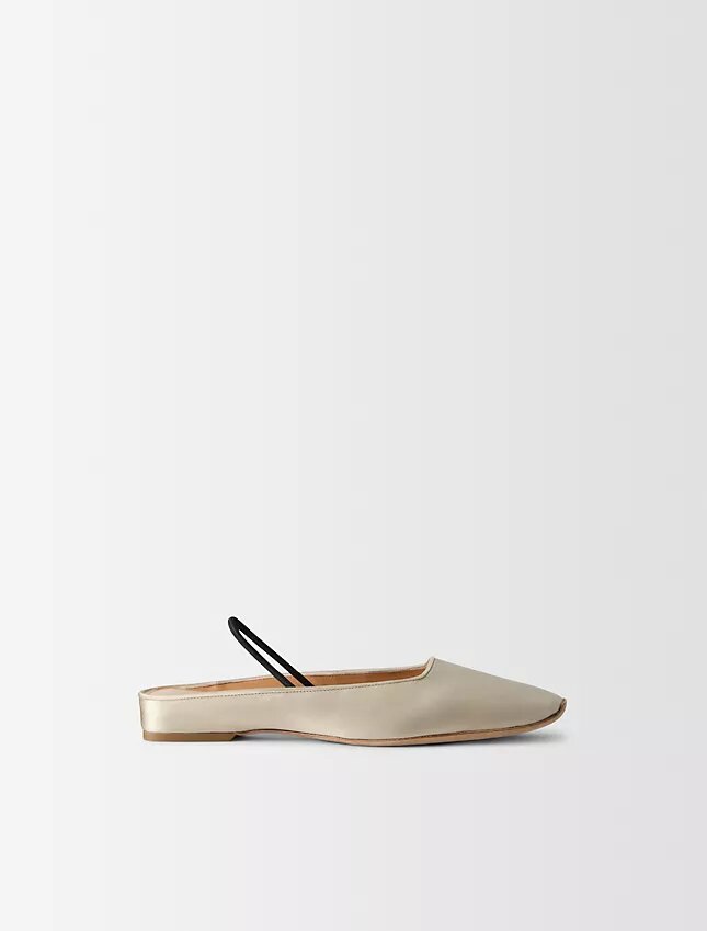 Lana Flache Schuhe aus Seidensatin Lana Flache Schuhe aus Seidensatin