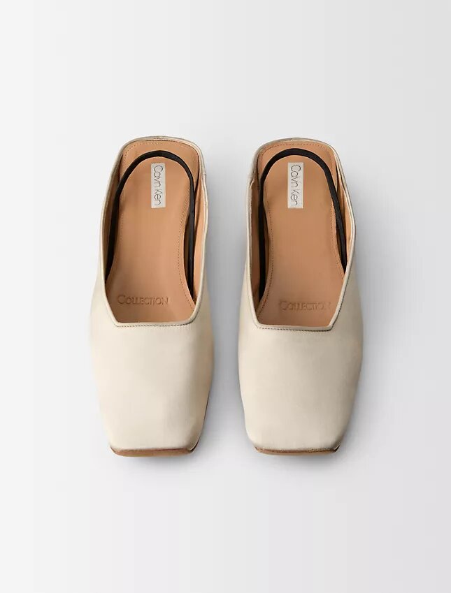Lana Flache Schuhe aus Seidensatin Lana Flache Schuhe aus Seidensatin