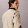 Leichte Nylon-Windjacke im Colorblock-Design Leichte Nylon-Windjacke im Colorblock-Design