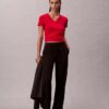 Liquid Cotton T-Shirt mit V-Ausschnitt und lockerer Passform Liquid Cotton T-Shirt mit V-Ausschnitt und lockerer Passform